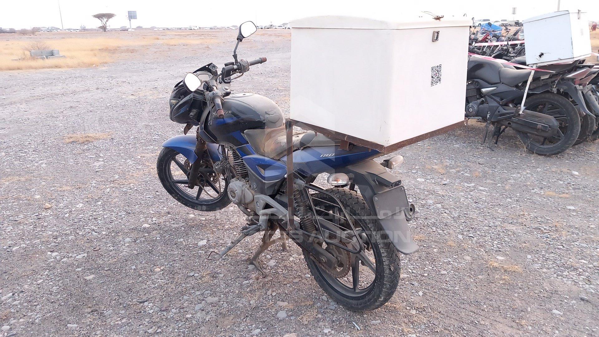2015 BAJAJ PULSAR 180CC VIN: MD2A12DZ5FCD56261
