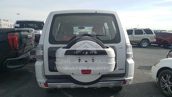 JMYLRV95WEJ718993 Mitsubishi Pajero