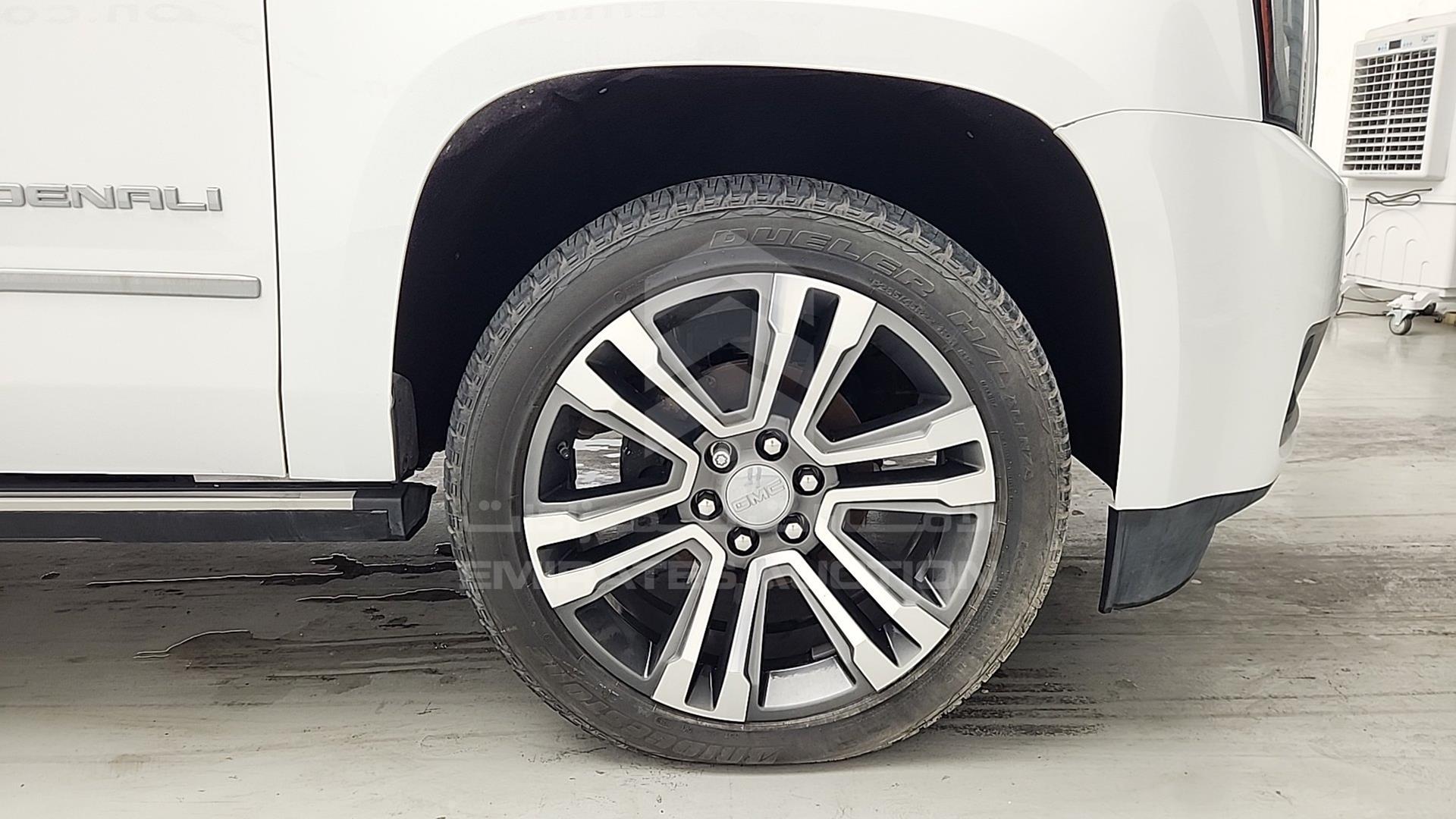 2020 GMC YUKON DENALI VIN: 1GKS27KJ9LR202180