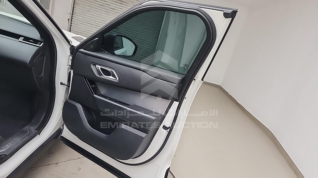 رنج روفر ?يلار 2020 — الباب الأمامي الأيمن — صورة 32