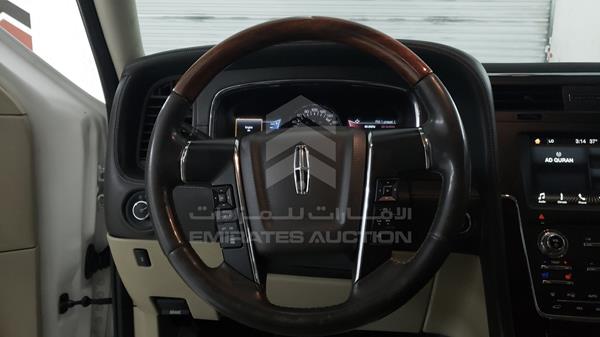 Lincoln Navigator 2017 5LMJJ3LT8HEL05455 Image 14