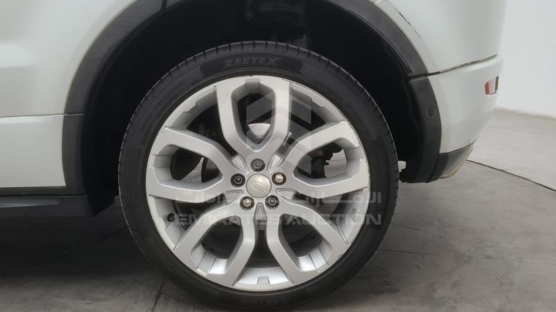 SALVA2BG0EH935397 Auction: EmiratesAuction Lot: 416781 SALVA2BG0EH935397 Range Rover Evoque 2014 WHITE Photo 41