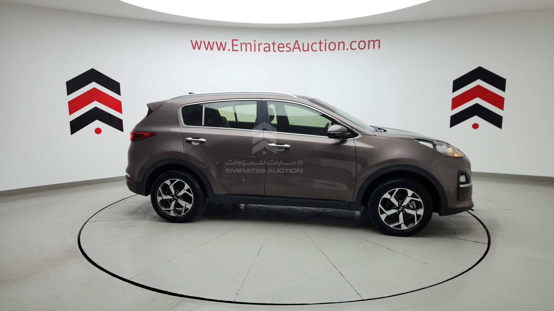 2020 KIA SPORTAGE VIN: U5YPH8141LL777526