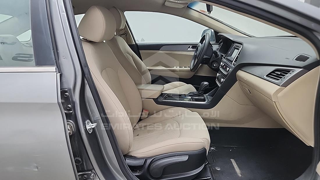 2018 Hyundai Sonata — Front Right Passenger Seat View — Photo 25