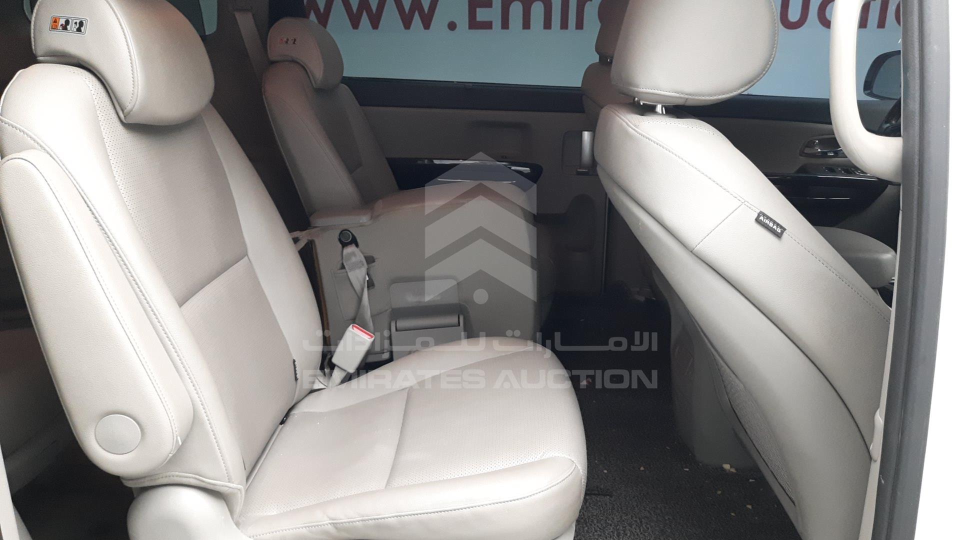 2019 KIA CARNIVAL VIN: KNHMF37ABKS490799