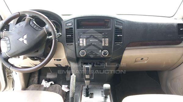 JMYLRV95WEJ708001 Mitsubishi Pajero