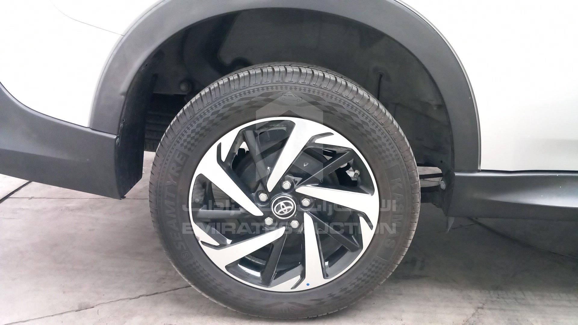 2019 TOYOTA RUSH VIN: MHKEF8BF9KK001150