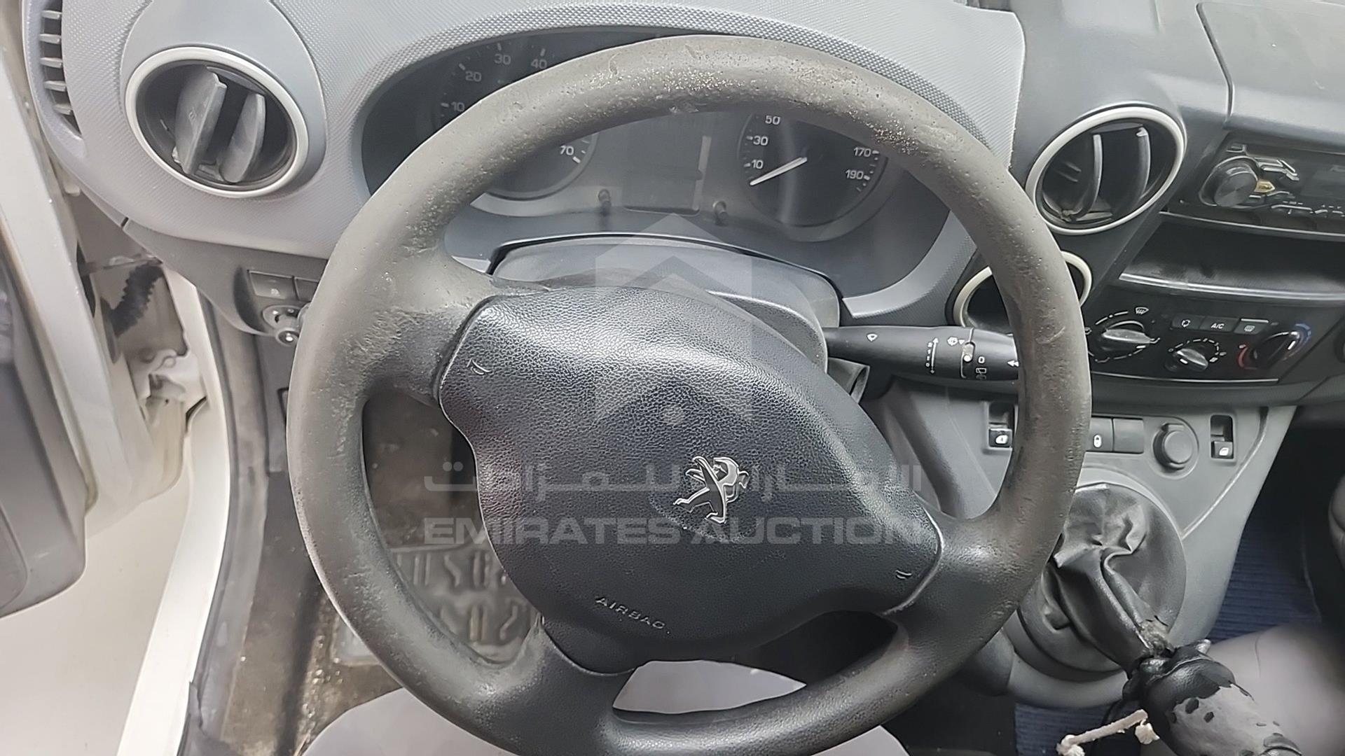 2017 PEUGEOT PARTNER VIN: VF37JNFUXHJ508703