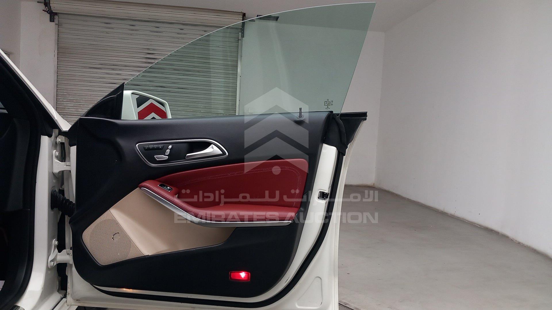 2018 MERCEDES CLA 250 VIN: WDDSJ4EB8JN614912