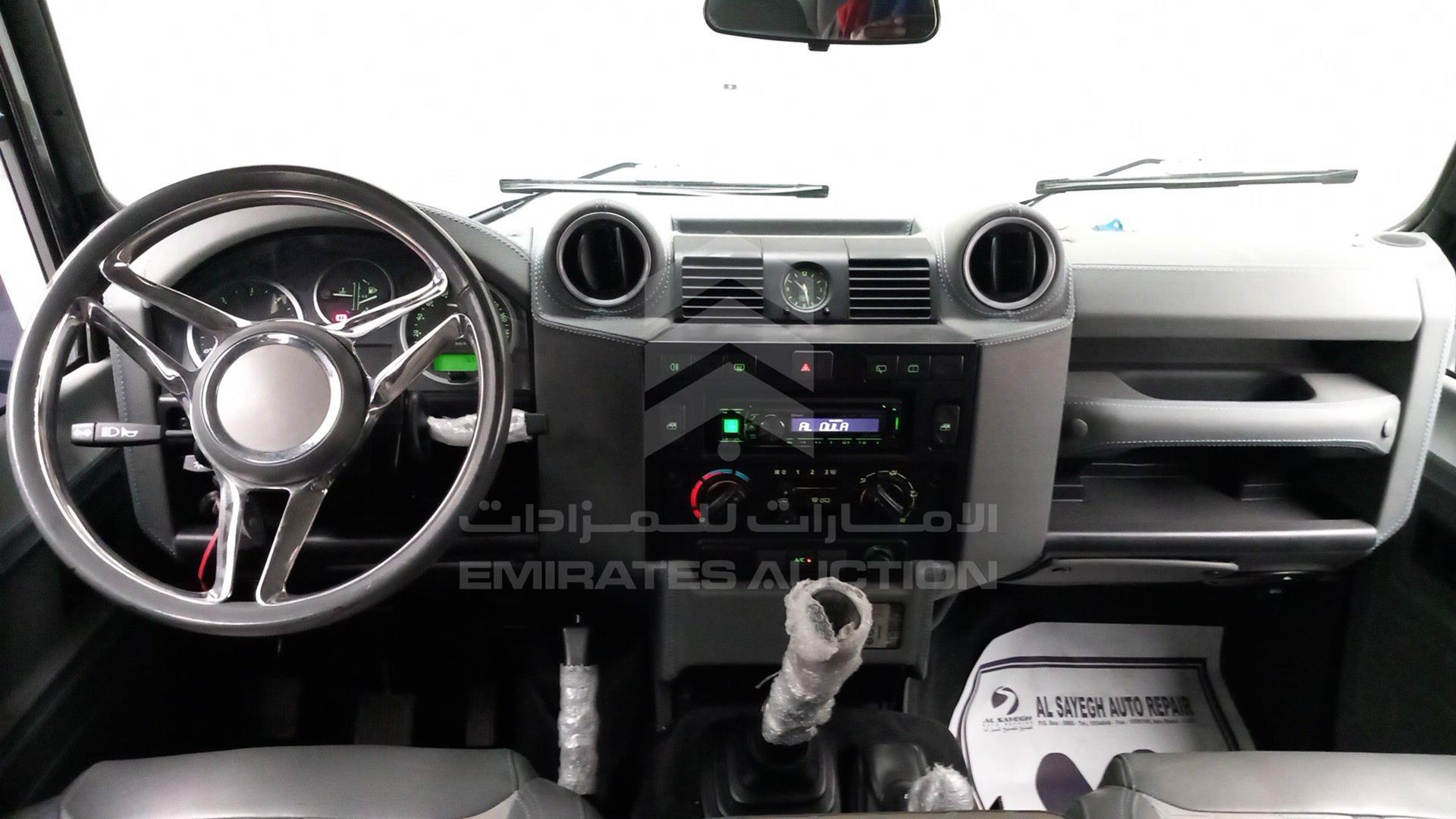 2013 LAND ROVER DEFENDER VIN: SALLDHMR8DA441729