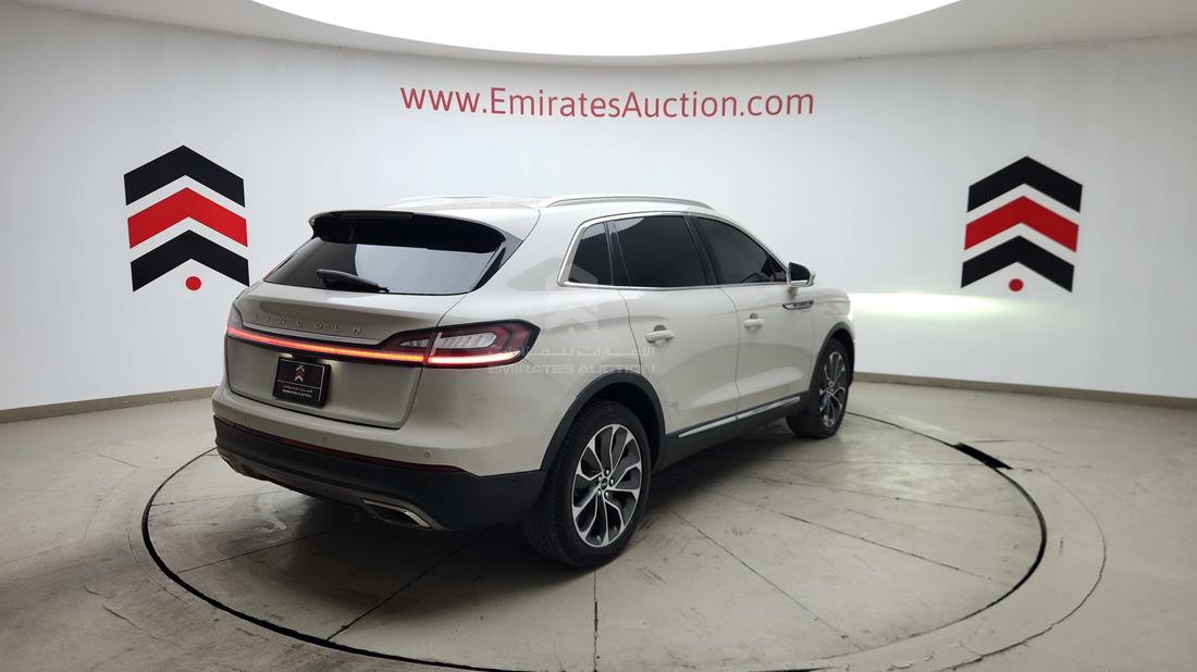 2023 Lincoln Nautilus — Rear Right Angle — Photo 10