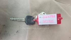 2003 Toyota Land Cruiser — Keys — Photo 4 — Thumbnail