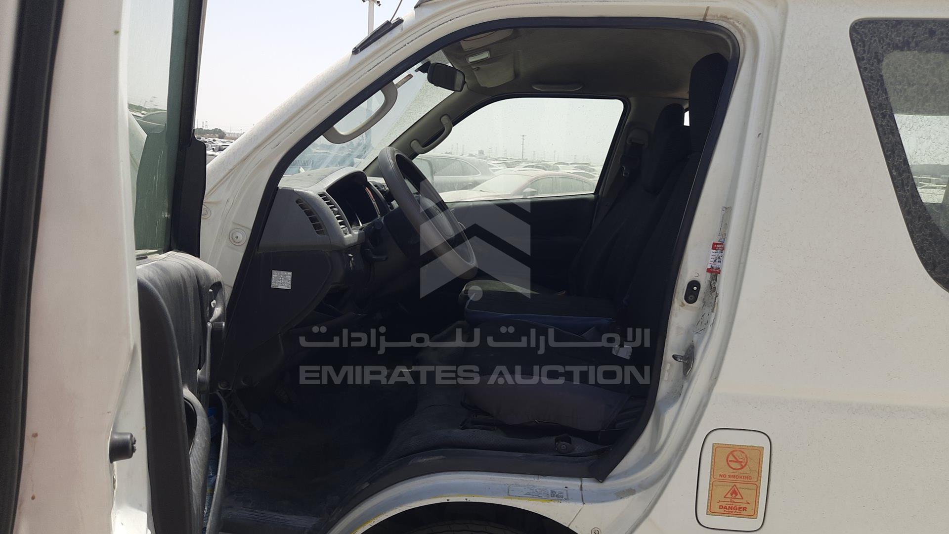 2010 TOYOTA HIACE VIN: JTGJX02PXA0030444