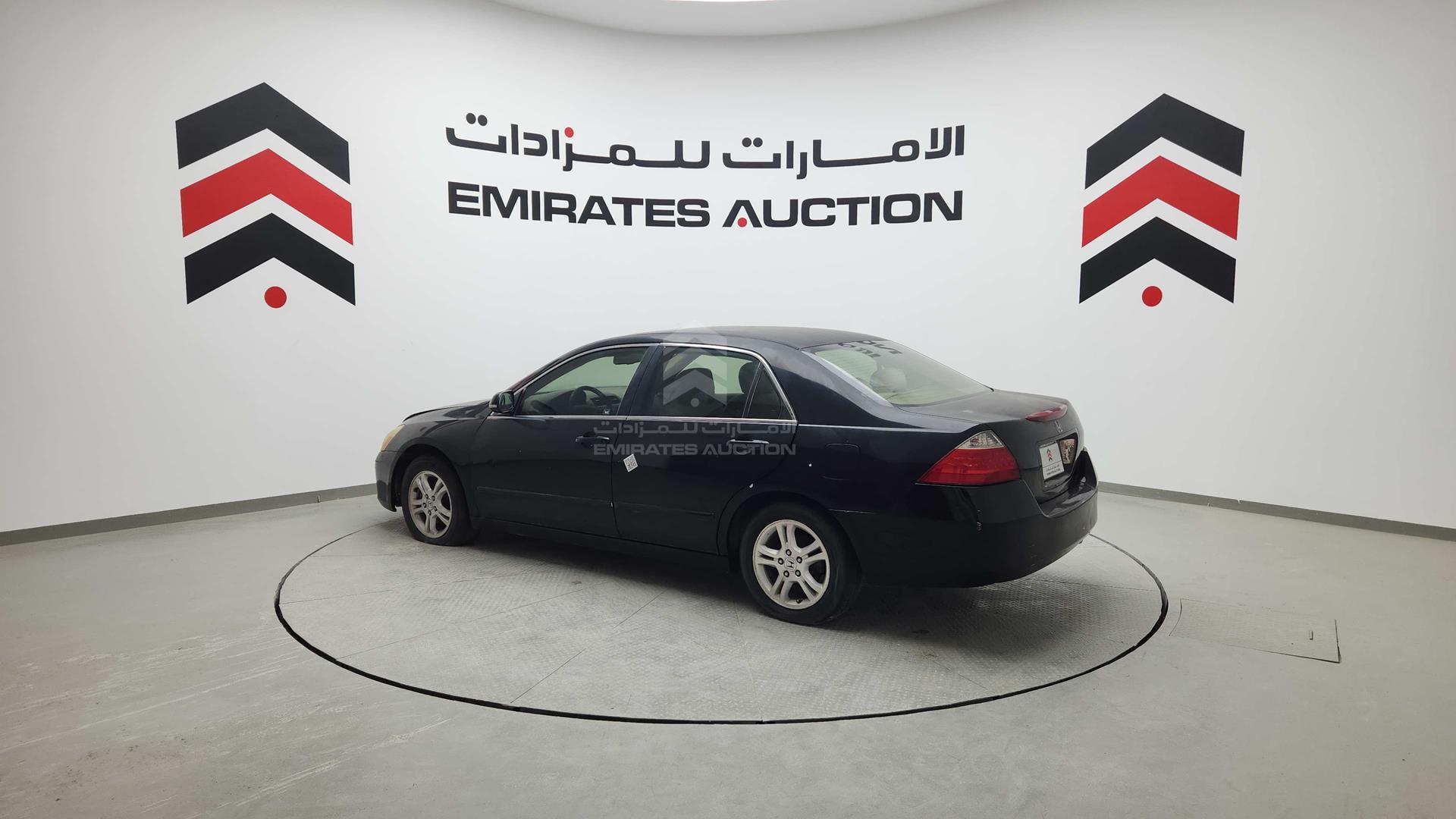 2006 HONDA ACCORD VIN: JHMCM567X6C404769
