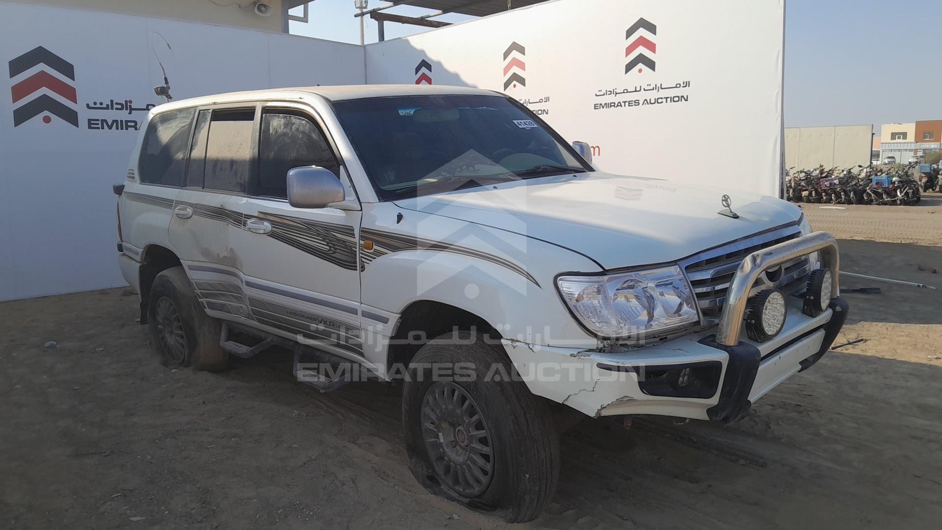 2007 TOYOTA LAND CRUISER VIN: JTEHT05J572106823