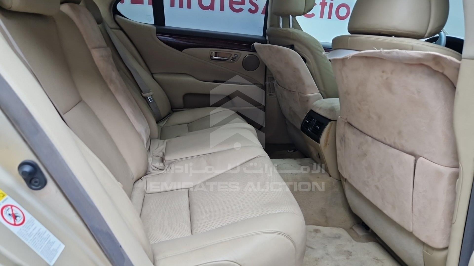 2007 LEXUS LS 460 VIN: JTHBL46F375009550