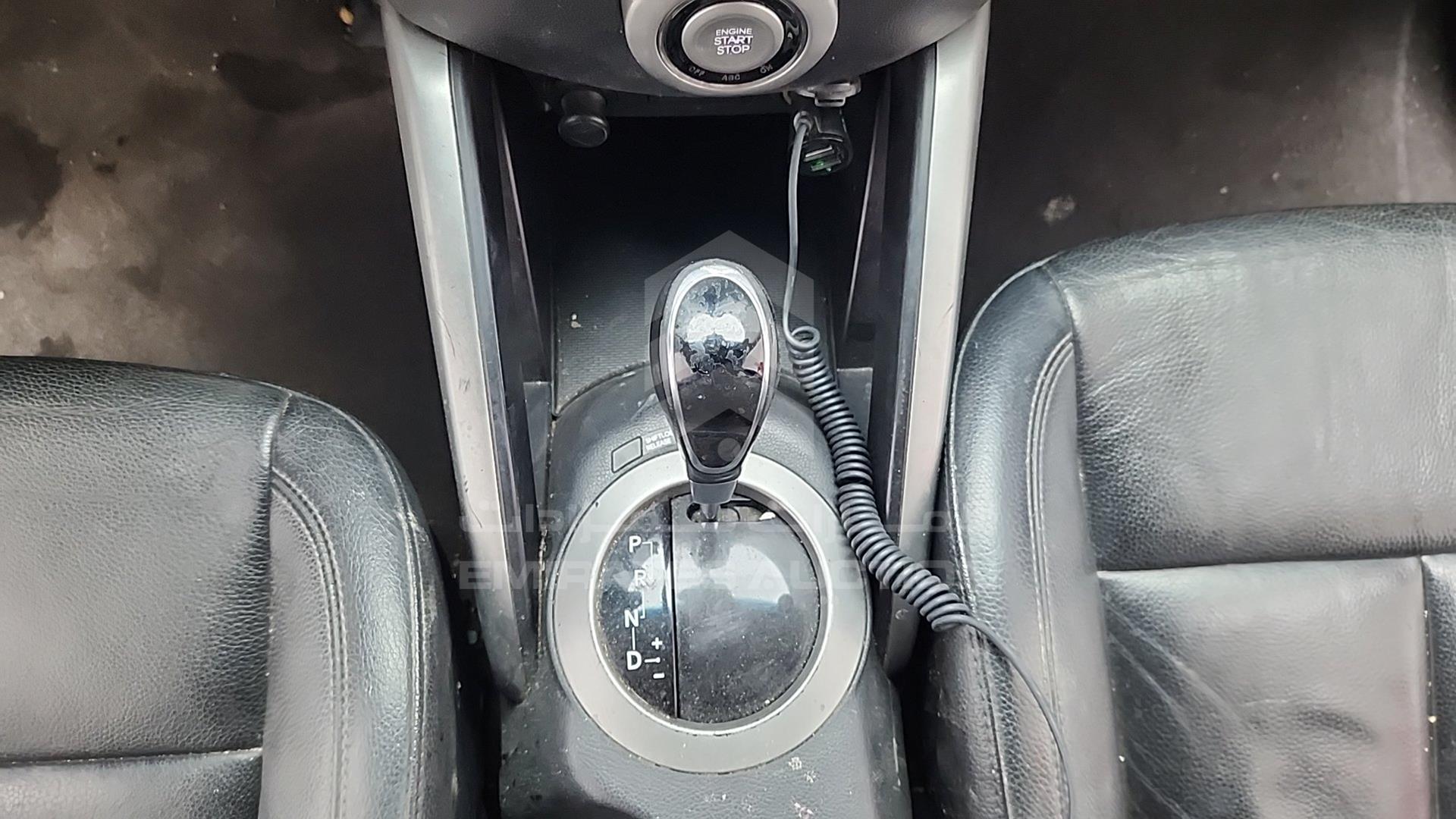 2014 HYUNDAI VELOSTER VIN: KMHTC61C6EU193573