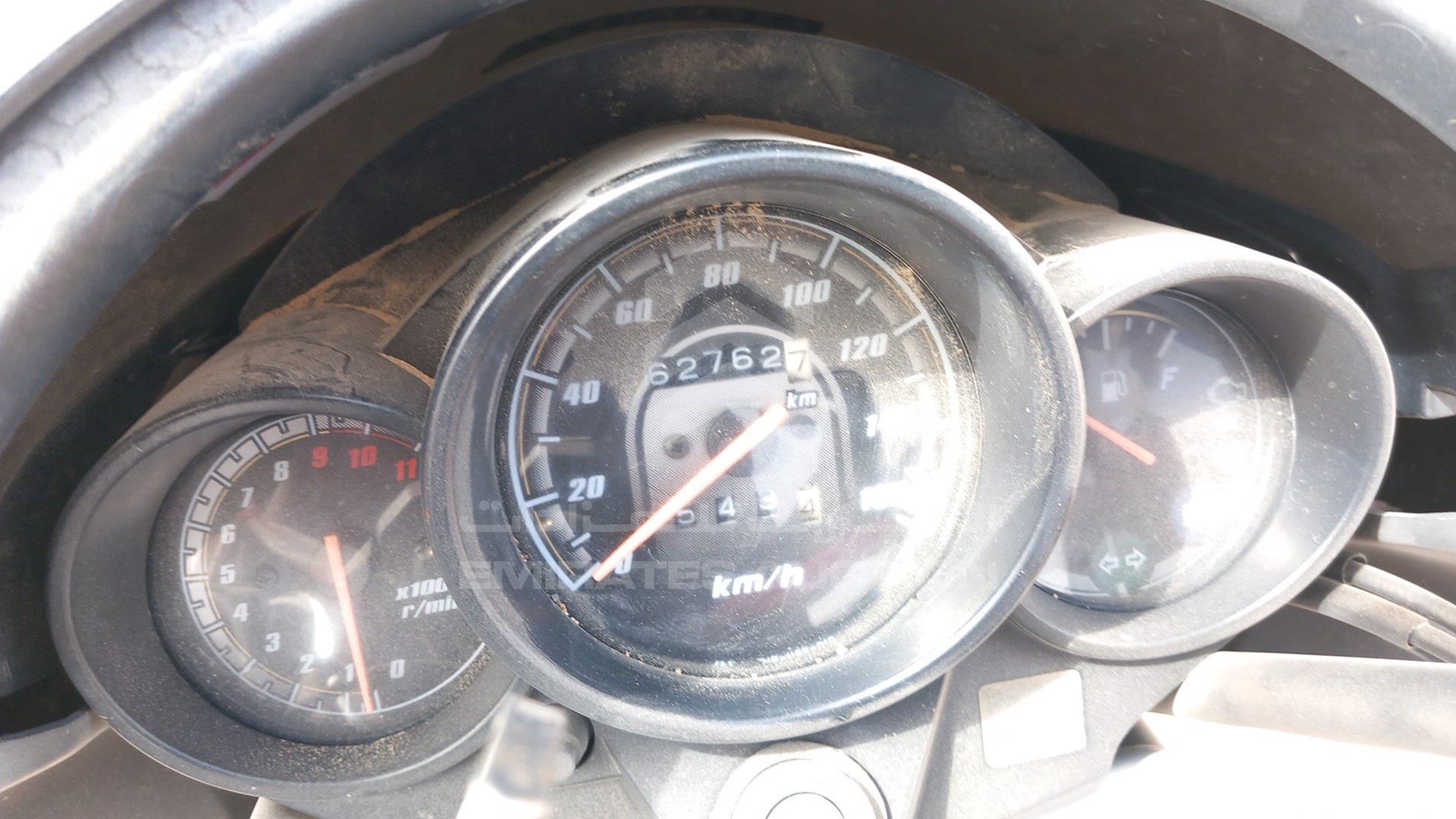 2021 HONDA UNICORN VIN: ME4KC401MMA332556