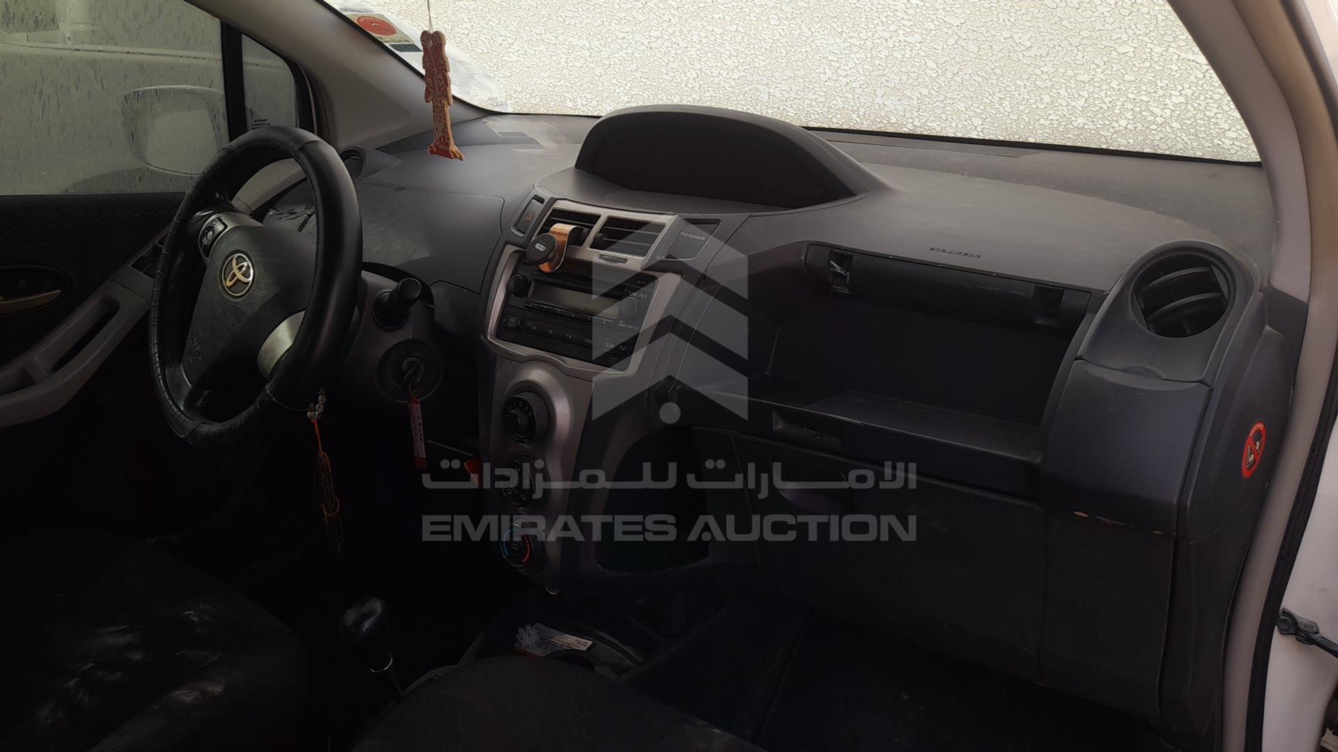 2009 TOYOTA YARIS VIN: JTDKW923495118488