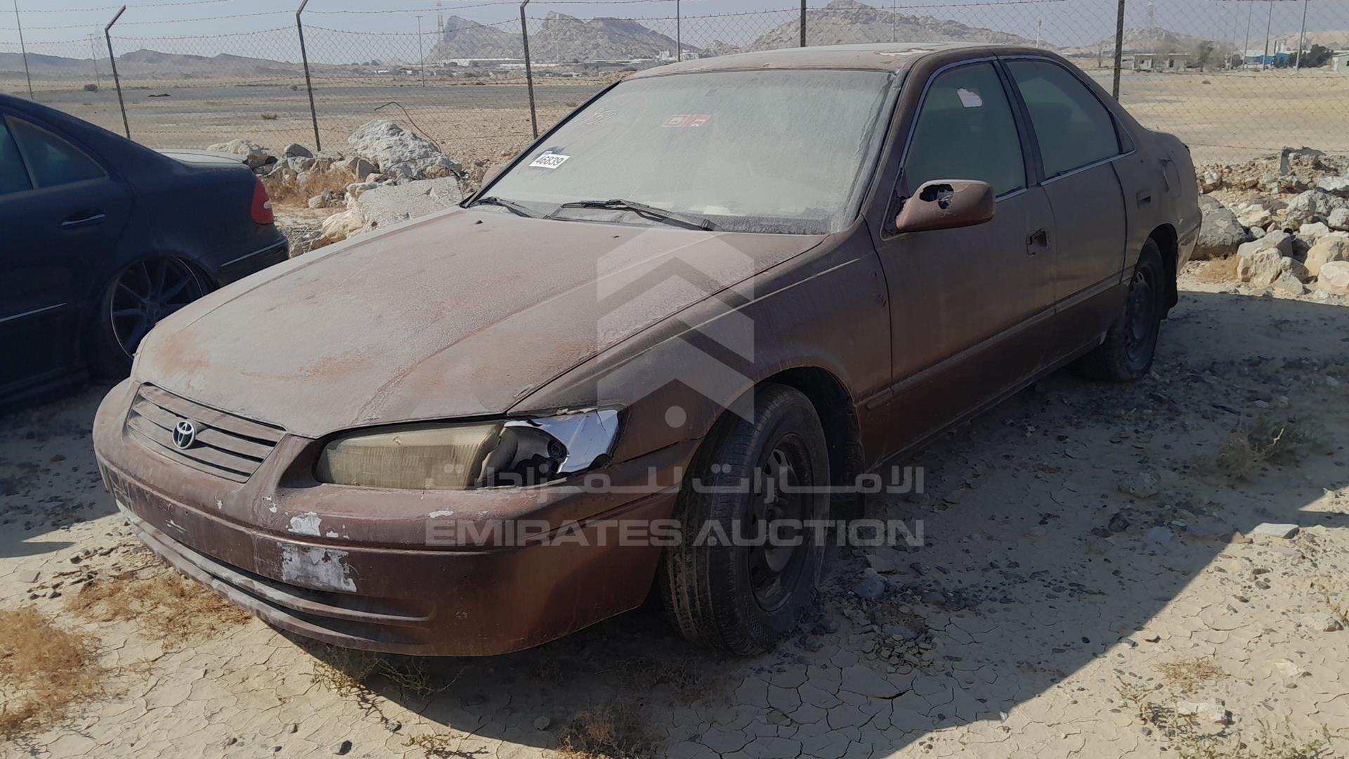 1999 TOYOTA CAMRY VIN: JT2BG28K3X0263995
