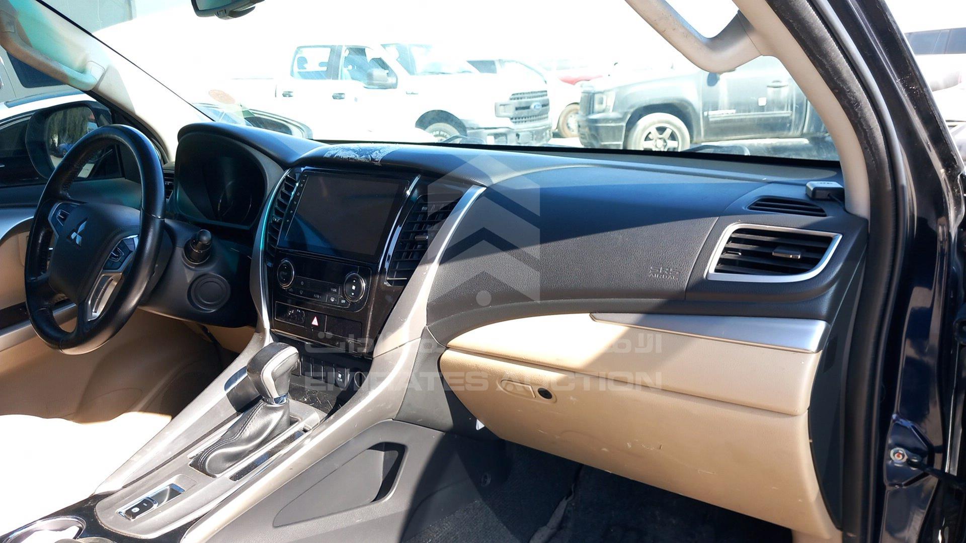 2017 MITSUBISHI MONTERO VIN: MMEMC21X8HH003996
