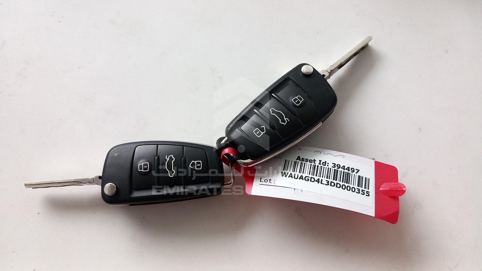 2013 AUDI Q7 VIN: WAUAGD4L3DD000355