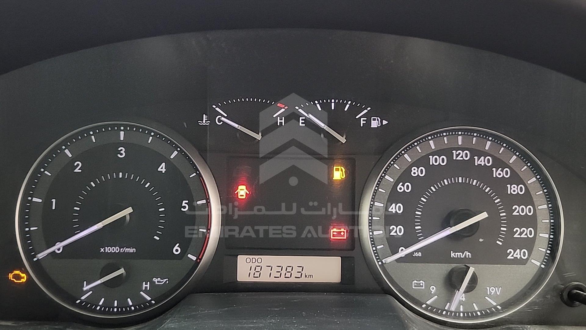 2014 TOYOTA LC 200 VIN: JTMHV09J904135065
