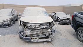 2016 Ford Explorer — Full Front View — Photo 1 — Thumbnail