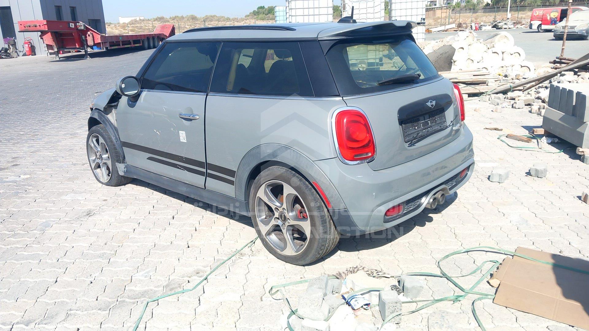 2017 MINI COOPER S VIN: WMWXP7C51H3B93358