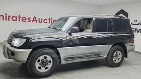 2002 Lexus LX 470 — Front Left Angle — Photo 5 — Thumbnail