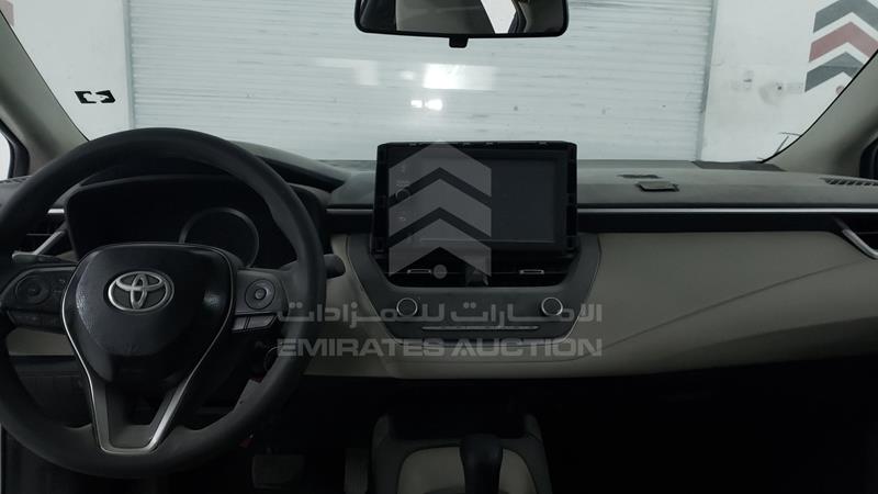 RKLBA0BE3L1000705 Auction: EmiratesAuction Lot: 405563 RKLBA0BE3L1000705 Toyota Corolla 2020 WHITE Photo 13