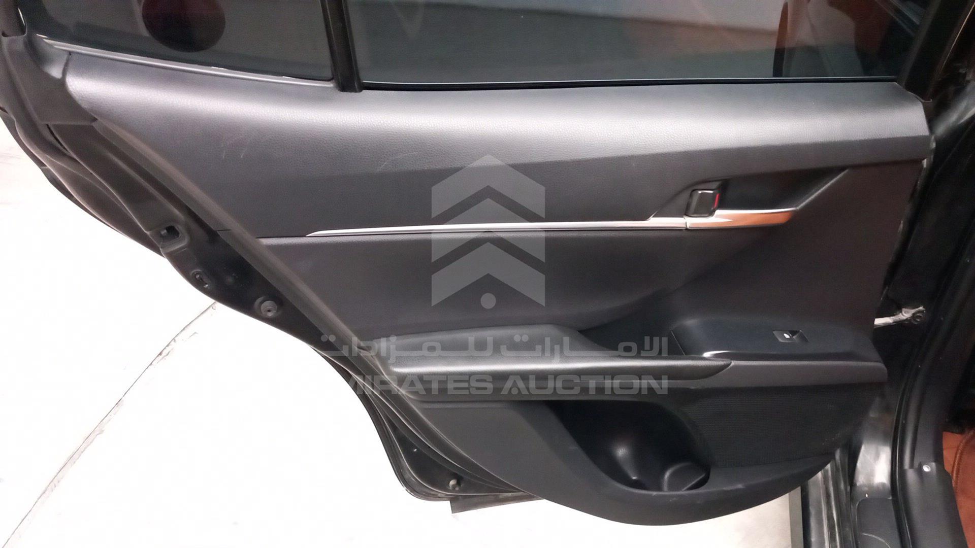 2018 TOYOTA CAMRY VIN: JTNB29HK5J3011956