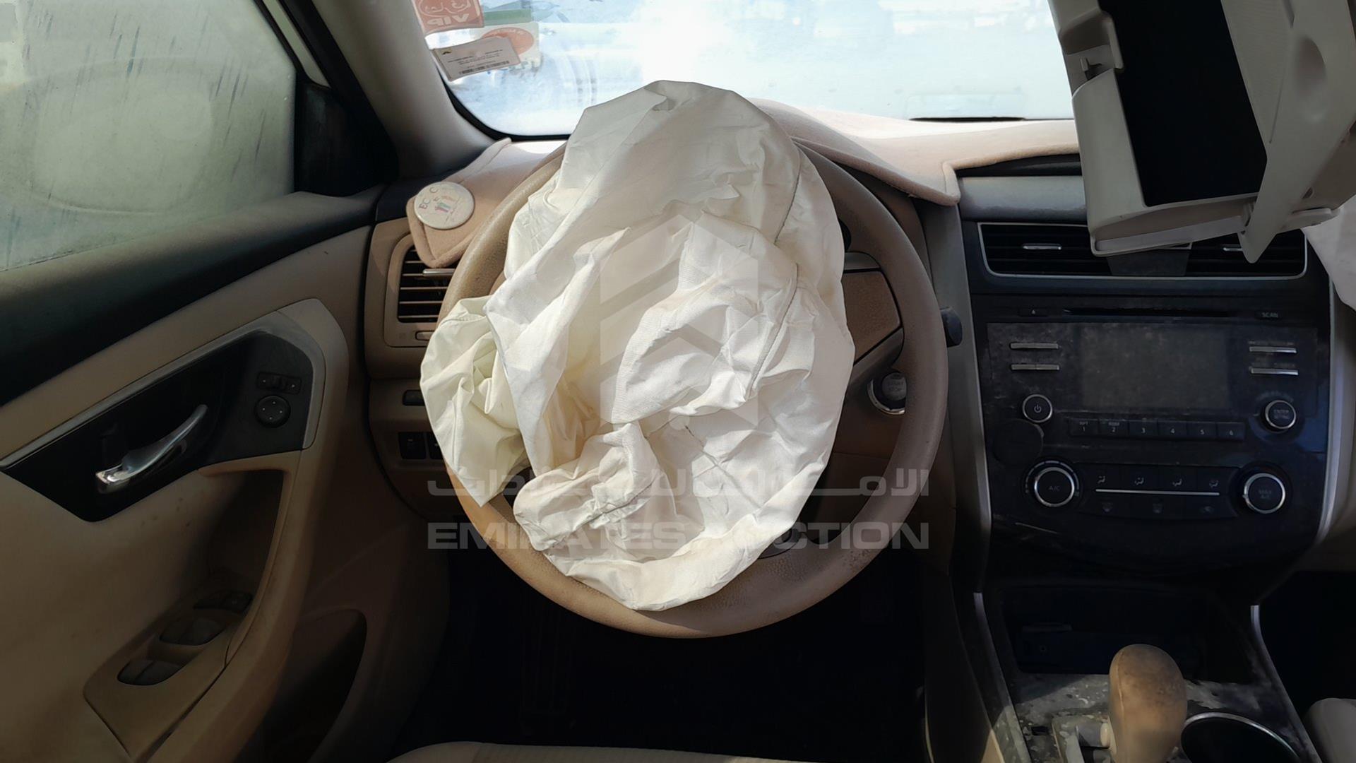 2015 NISSAN ALTIMA VIN: 1N4AL3AP9FC211980