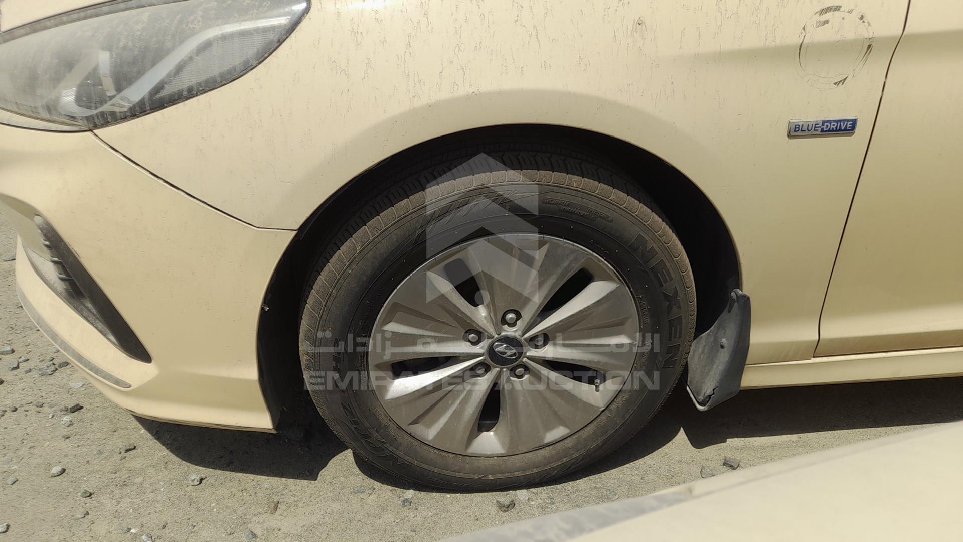 2019 HYUNDAI SONATA VIN: KMHE24133KA093007
