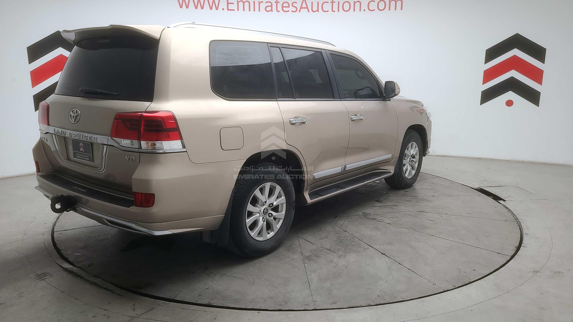 2018 TOYOTA LAND CRUISER VIN: JTMHX01J0J4160430