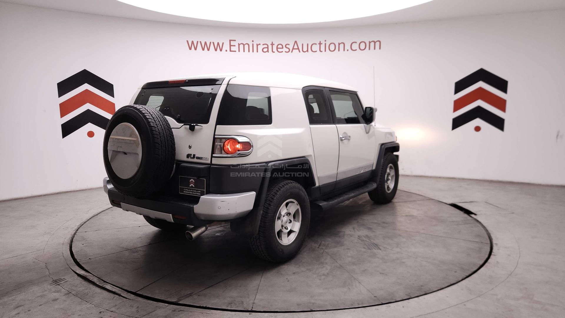 2010 TOYOTA FJ CRUISER VIN: JTEBU11F7AK087211