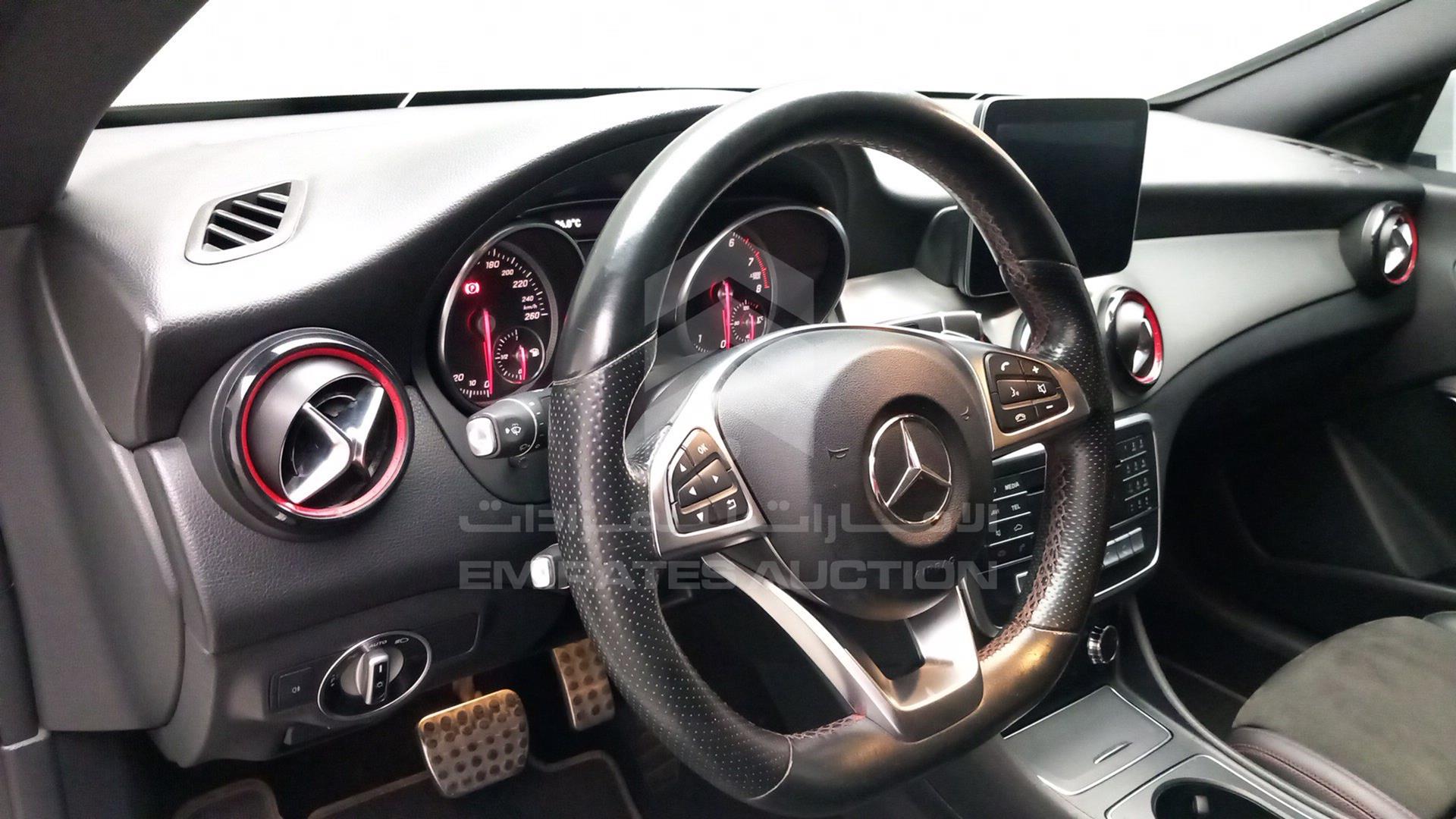 2018 MERCEDES CLA 250 VIN: WDDSJ4GB5JN562281