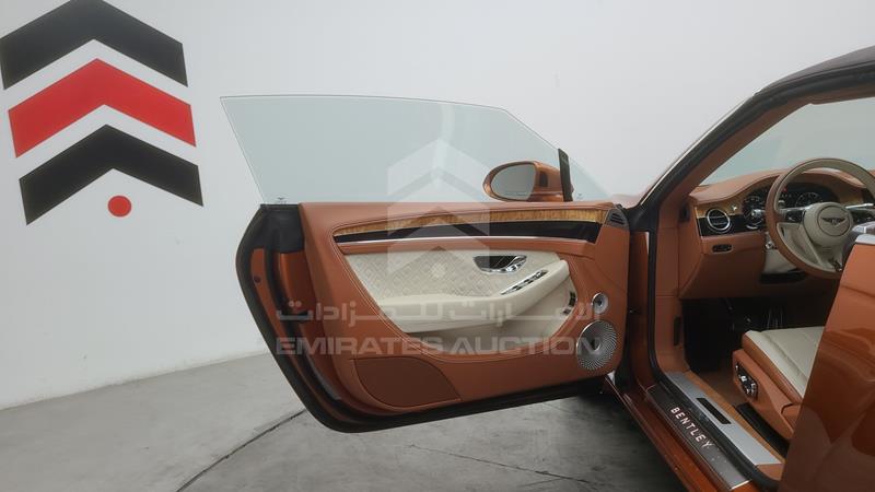 SCBDA3ZG8LC083991 Auction: EmiratesAuction Lot: 418778 SCBDA3ZG8LC083991 Bentley Continental 2020 ORANGE Photo 18