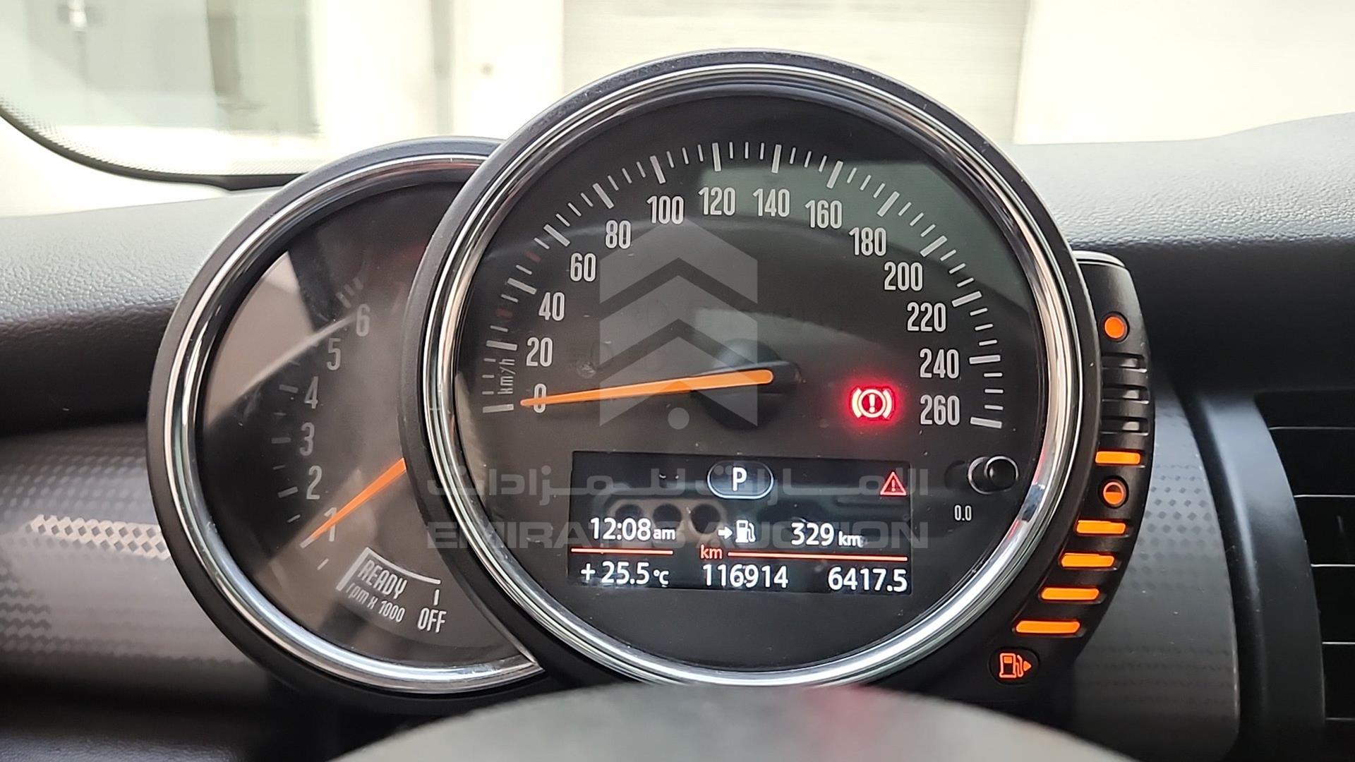 2016 MINI COOPER VIN: WMWXM5109G2A68567