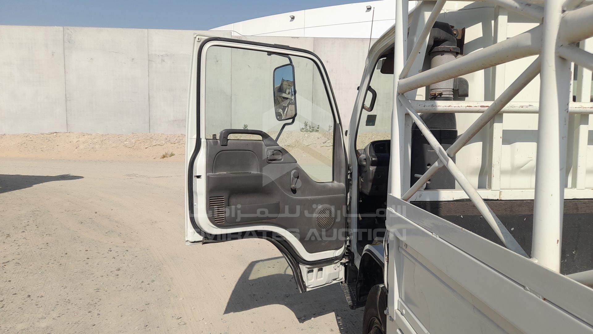 2004 ISUZU NPR VIN: JAMKP34GX47P08485