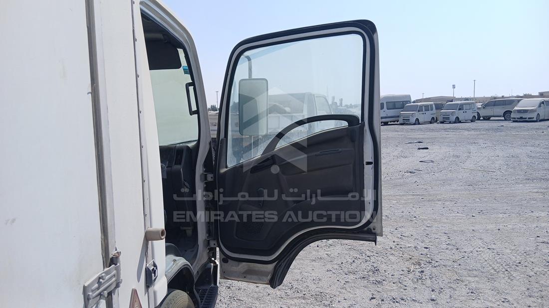 2014 Isuzu NMR — Front Right Door — Photo 22