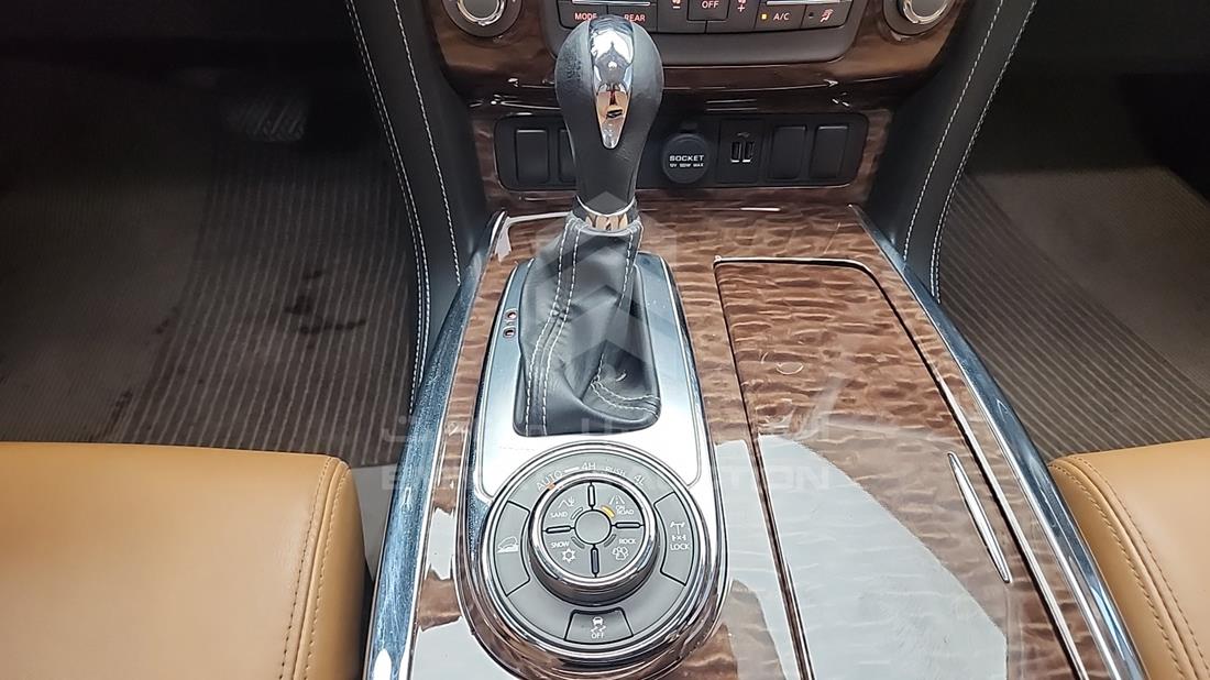 نيسان باترول 2019 — زاوية ناقل الحركة — صورة 22