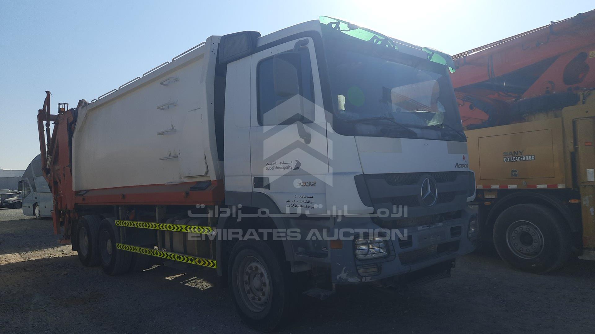 2009 MERCEDES ACTROS VIN: WDAKHCAA39L405584