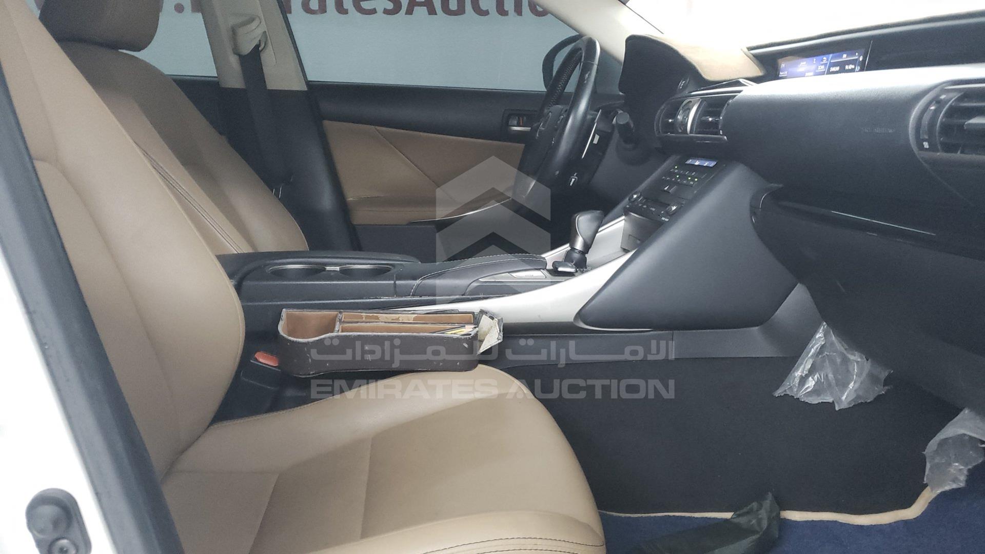 2019 LEXUS IS300 VIN: JTHBA5D22K5086964
