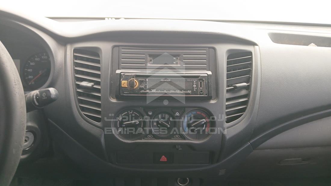 2016 Mitsubishi L 200 — Entertainment Systems & Camera Monitor & Navigation — Photo 16