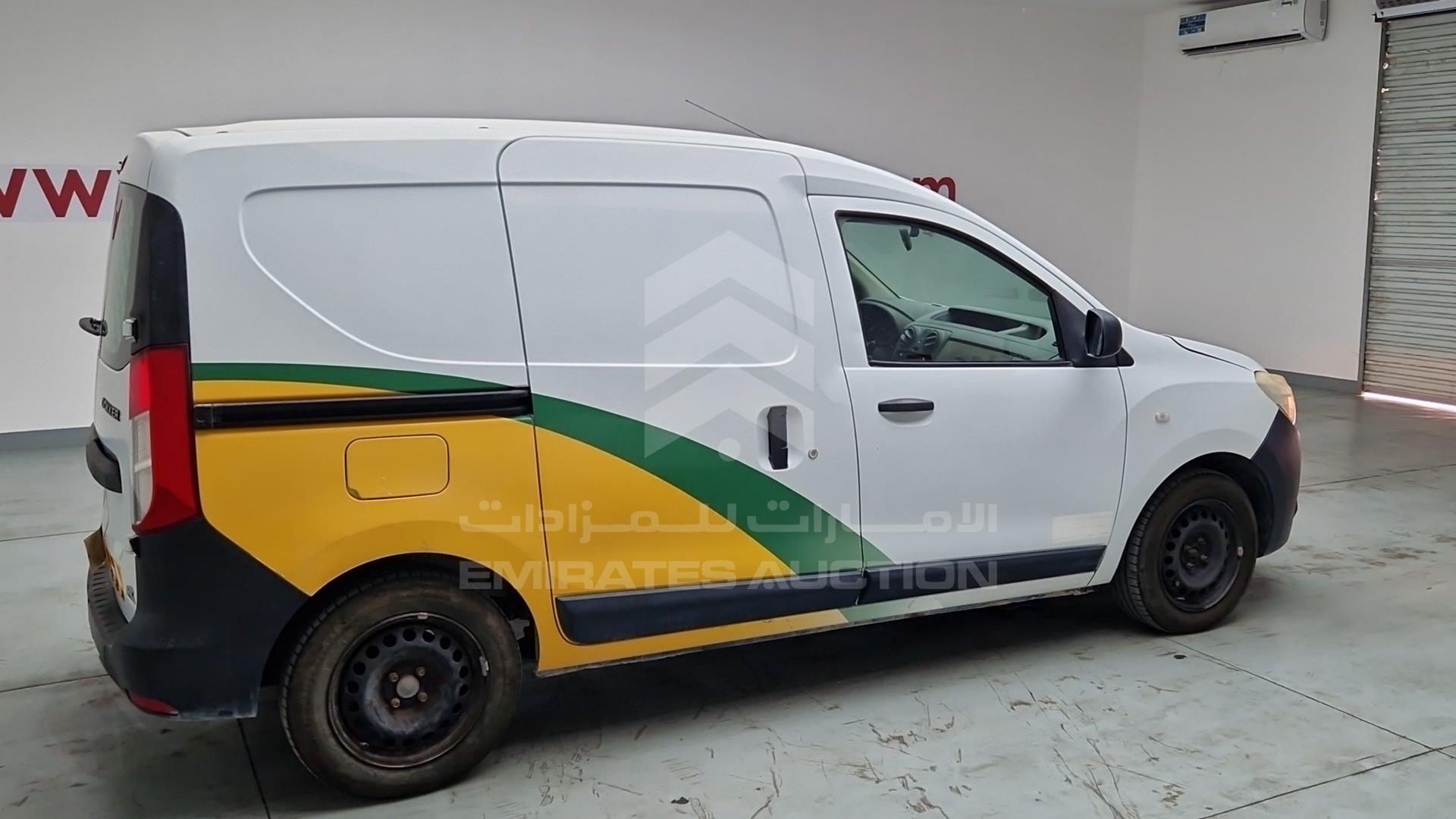 2017 RENAULT DOKKER VIN: VF18SRB46HG533781