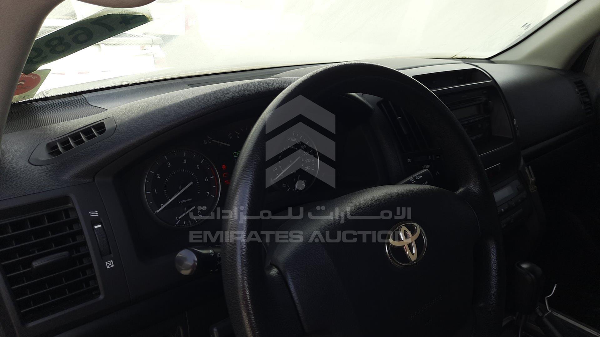 2011 TOYOTA LAND CRUISER VIN: JTMDU09J0B4034839