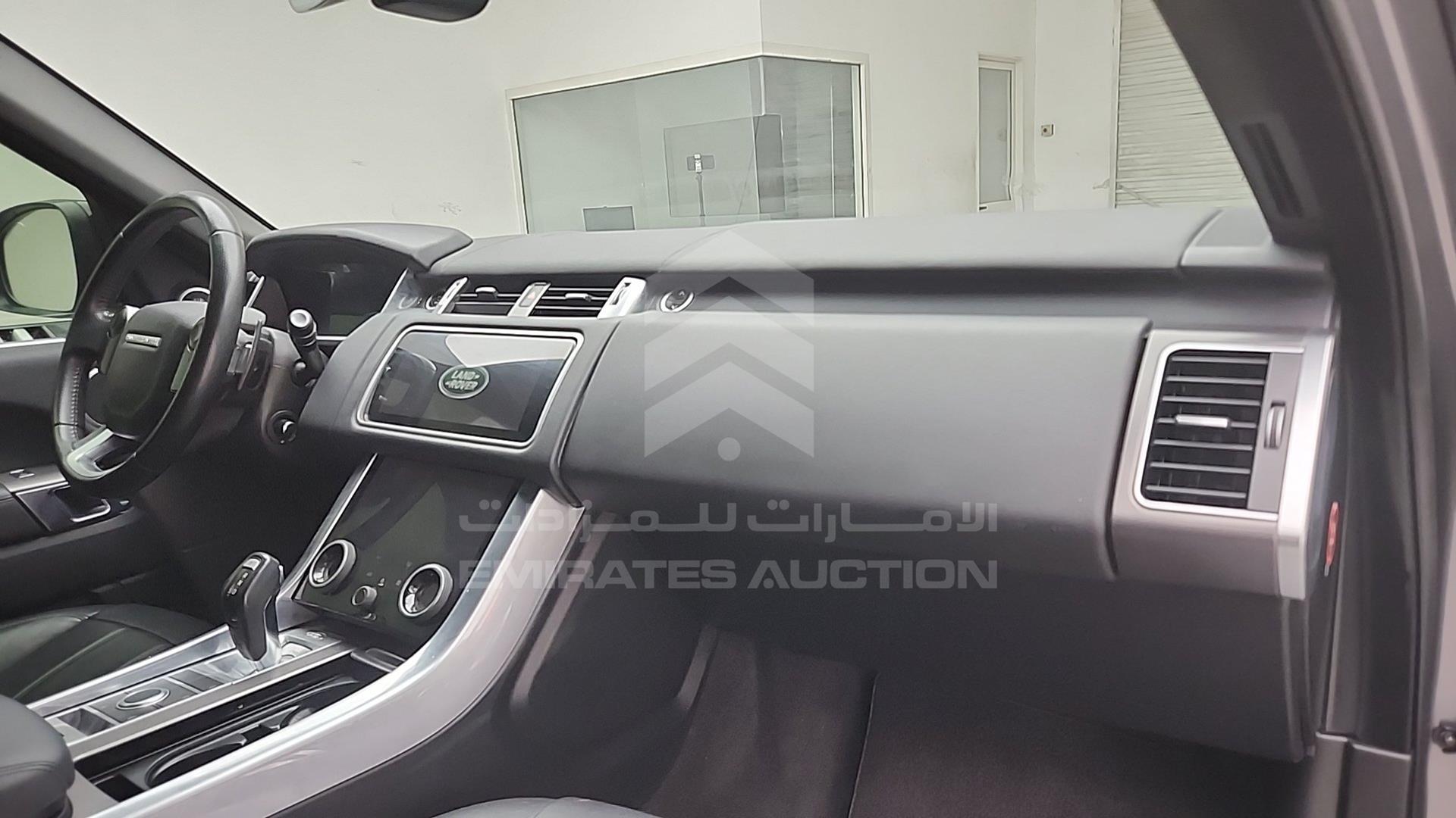 2018 RANGE ROVER SPORT VIN: SALWA2BV7JA183221