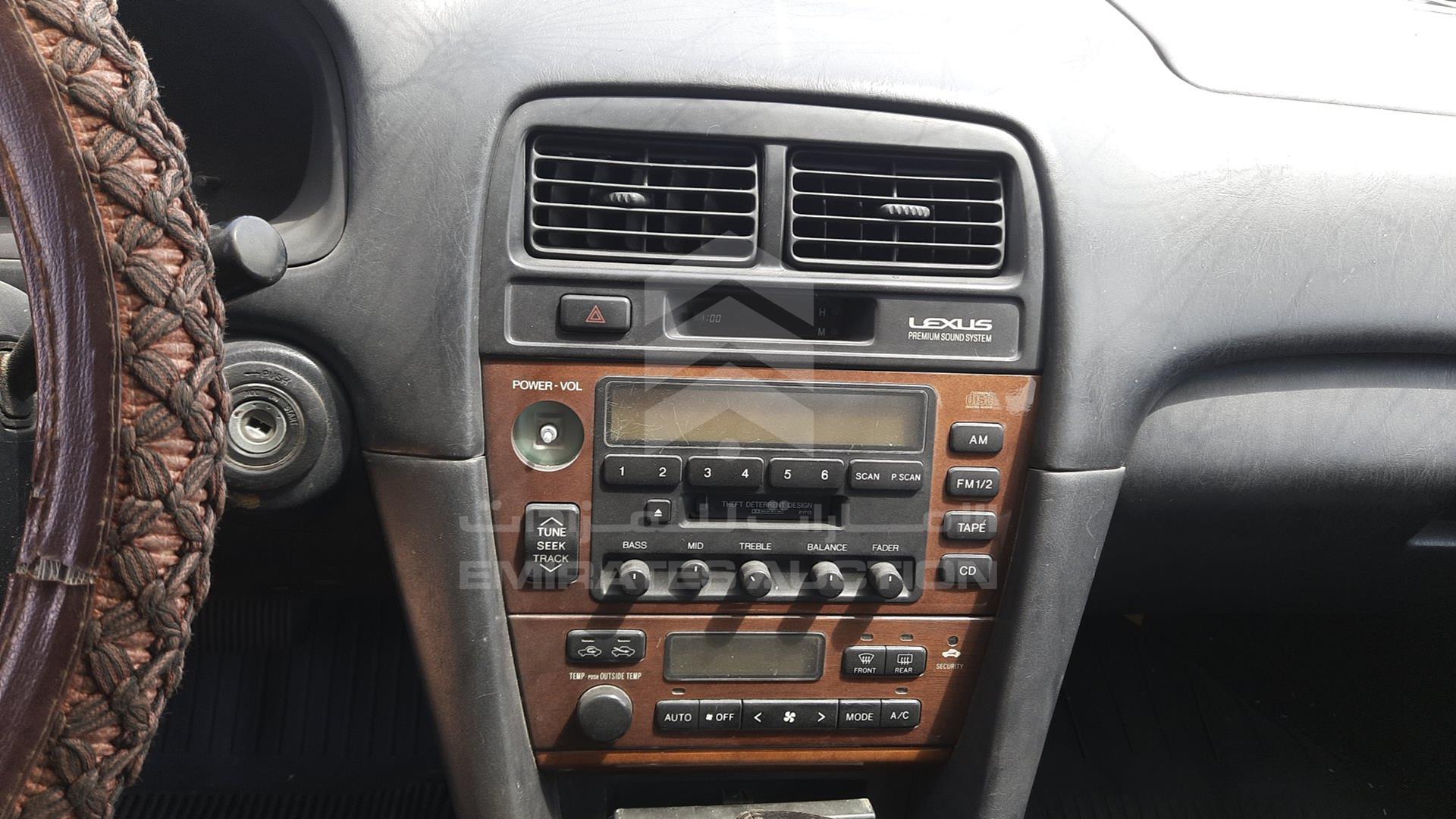 2000 LEXUS ES 300 VIN: JT8BF28G7Y0271877