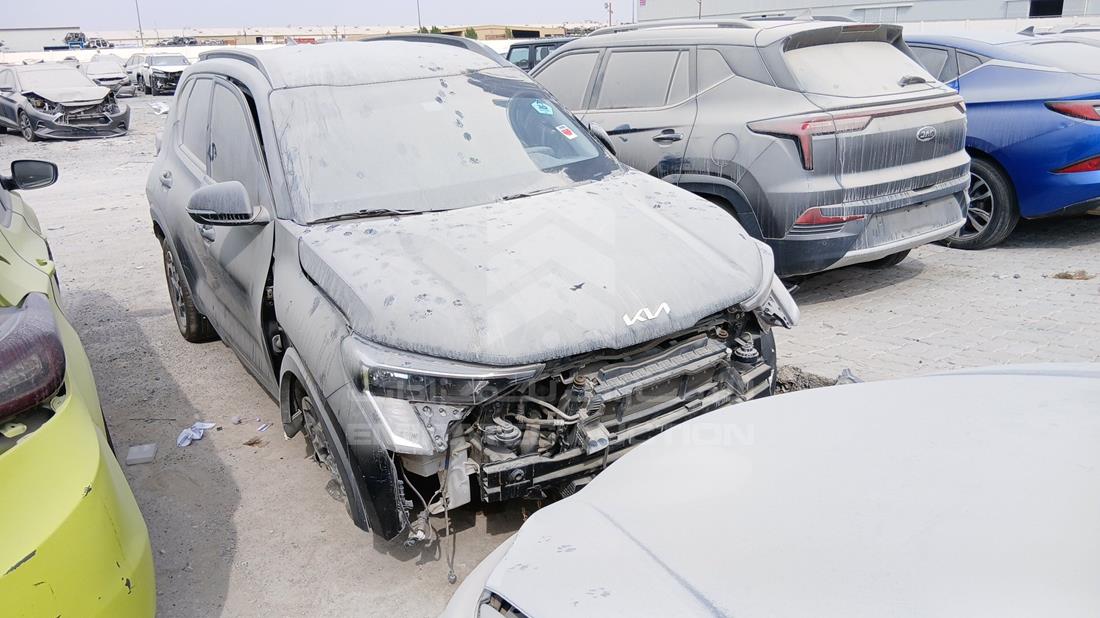كيا سونيت 2024 — الزاوية الأمامية اليمنى — صورة 8